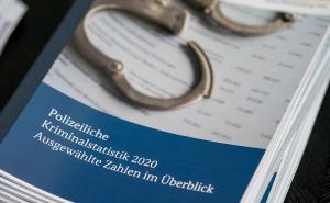 Kriminalstatistik 2020: Straftaten auf niedrigstem Stand seit 1993