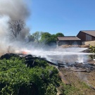 Löschmittel der Feuerwehr Ratingen im vollen Einsatz