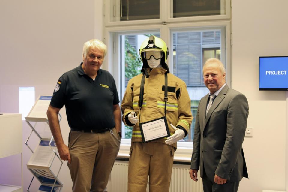 THW und Fraunhofer INT Kooperation; Copyright: Fraunhofer-Institut für...