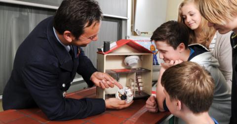 Rauchmelderinstallation Präsentation zum Brandschutz