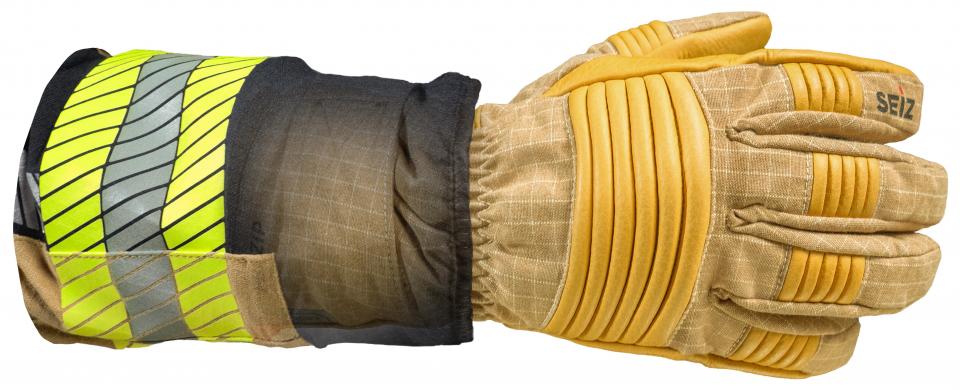 Optimale Interaktion zwischen Handschuh und Einsatzjacke.