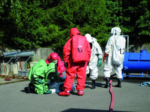 Eine Übung an der Feuerwehrschule Celle, bei der der Einsatz mit...