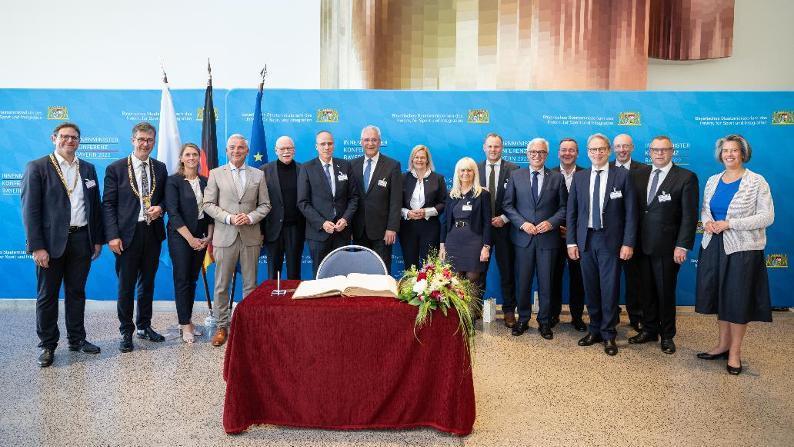 Bund und Länder geben Startschuss für das Gemeinsame Kompetenzzentrum...