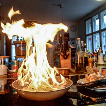 Fettbrand in der Küche.