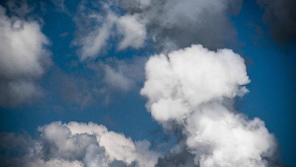 Anfang 2023 startet die CO2-Bepreisung für die Treibhausgasemissionen aus der...
