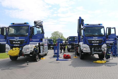 Die neuen Fahrzeuge werden mit umfangreichem Zubehör ausgeliefert.
