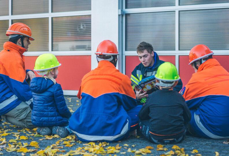 Vorlesetag: „Bringt Kindern die wichtige Arbeit der Feuerwehren näher!“