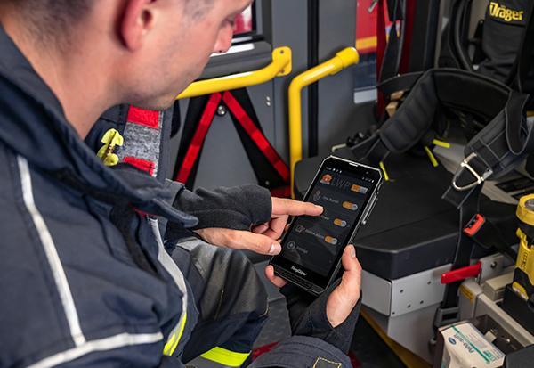 RugGear präsentiert leistungsstarkes LTE-Smartphone RG880 mit...