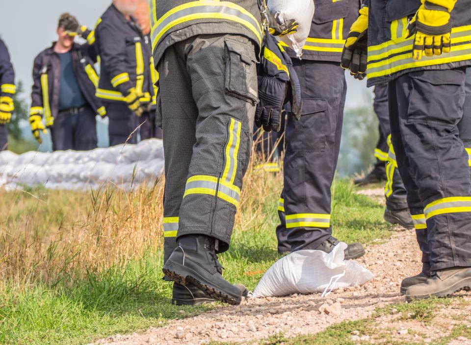 Eine Handreichung für Einsatzkräfte aus dem Projekt HoWas2021 vom BMBF