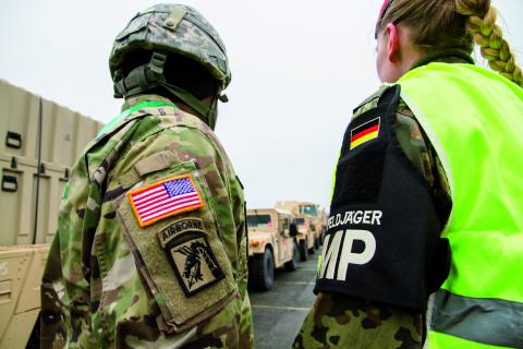 Verantwortlich für den Host Nation Support (Unterstützung alliierter oder...