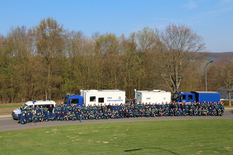 180 THW-Ehrenamtliche bei der Übung in NRW.
