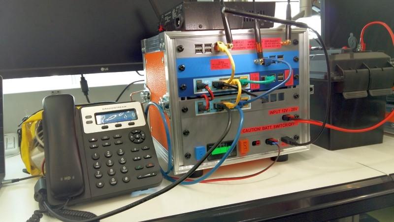 AREDN-Technik von DARC e. V. mit Telefon