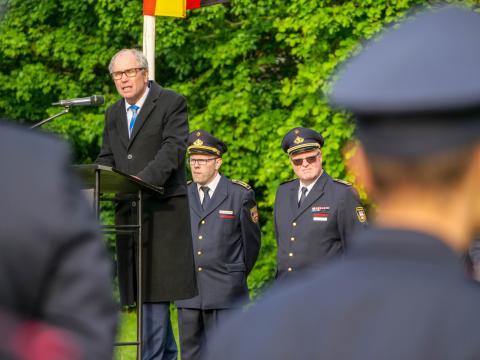 Motivierende Festansprache vor knapp 800 Feuerwehrleuten